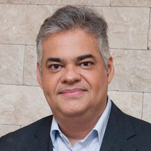 Dr. Sergio Palma